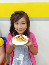 Jordan's Kids Making Waffles_201807_13