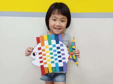 Jordan's Language School making  color fish_201807_01