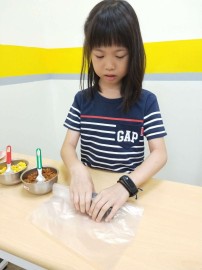 喬登美語108學年度發現夏令營-包壽司_190704_011