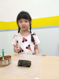 喬登美語108學年度發現夏令營-包壽司_190704_017