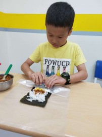 喬登美語108學年度發現夏令營-包壽司_190704_022