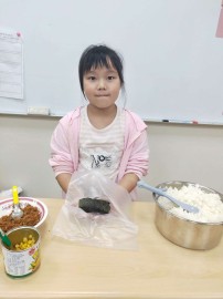 喬登美語108學年度發現夏令營-包壽司_190704_029