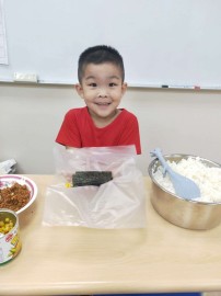 喬登美語108學年度發現夏令營-包壽司_190704_032