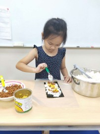 喬登美語108學年度發現夏令營-包壽司_190704_038