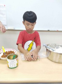 喬登美語108學年度發現夏令營-包壽司_190704_042