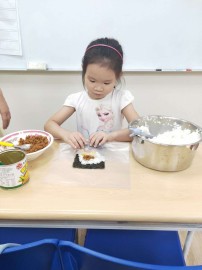 喬登美語108學年度發現夏令營-包壽司_190704_045