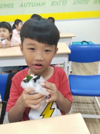 喬登美語108學年度發現夏令營-包壽司_190704_048