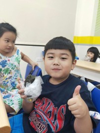 喬登美語108學年度發現夏令營-包壽司_190704_079