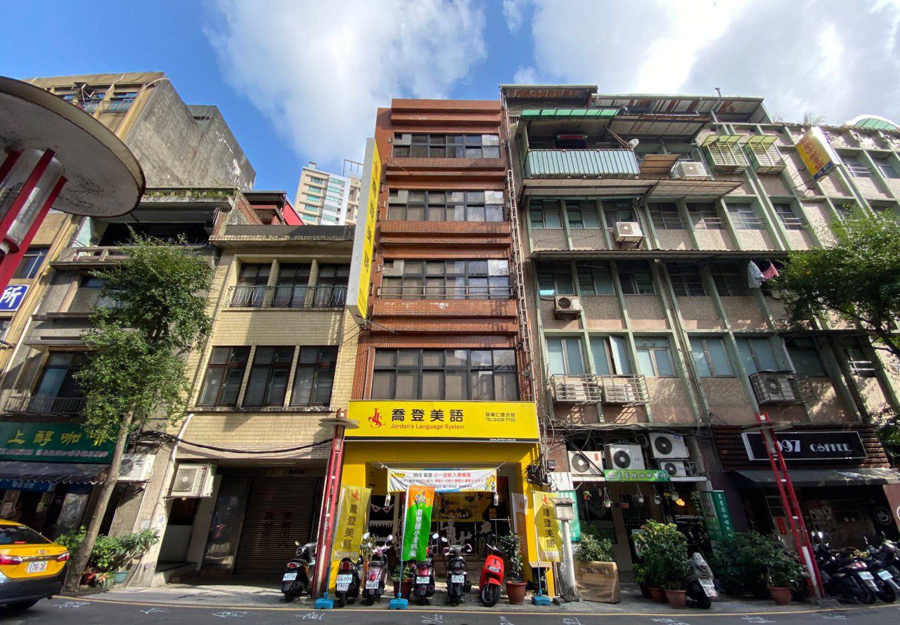 喬登美語仁愛分校_Location 安親 正音 小一先修 國小文理 兒童美語