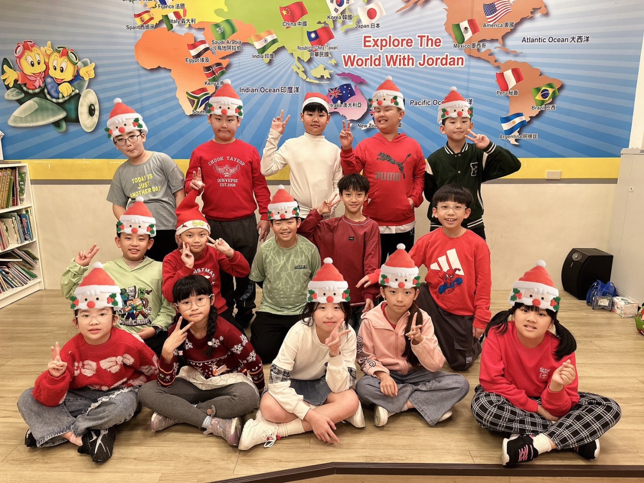 喬登美語仁愛分校 2025聖誕節 義賣活動 寒暑期營 正音班 小一先修 安親班 兒童美語
